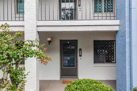 4 Escondido Cir #28, Altamonte Springs, FL 32701