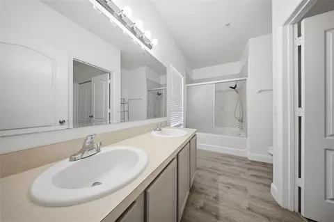 Bath - 2276 Betsy Ross Ln #A, Saint Cloud, FL 34769 photo 1 of 3
