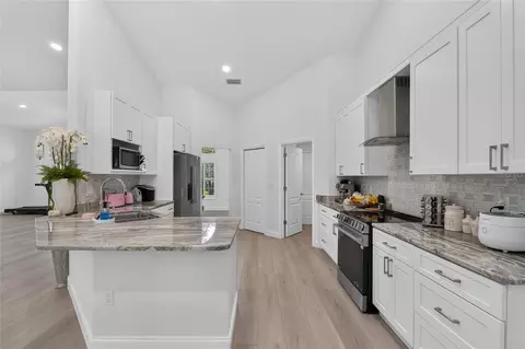 Kitchen - 58 Golf View Dr, Ocala, FL 34472 photo 5 of 5