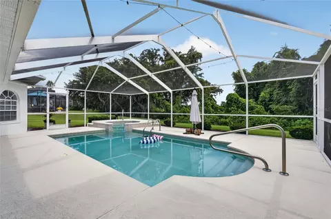 Exterior - 58 Golf View Dr, Ocala, FL 34472 photo 5 of 9