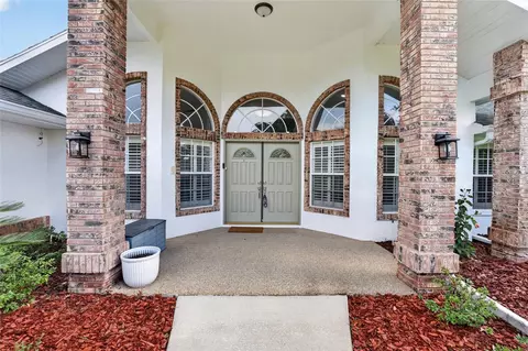 Exterior - 58 Golf View Dr, Ocala, FL 34472 photo 2 of 9