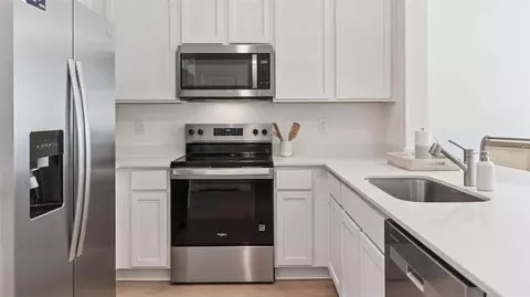 Kitchen - 789 Preston Cove Dr, Saint Cloud, FL 34771 photo 4 of 5