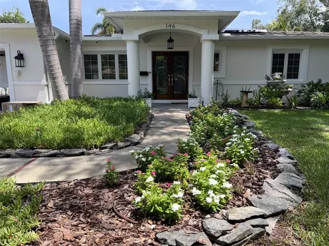 146 Giralda Blvd NE, Saint Petersburg, FL 33704