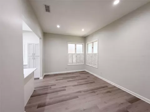Living - 24 Bay Pointe Dr, Ormond Beach, FL 32174 photo 2 of 5