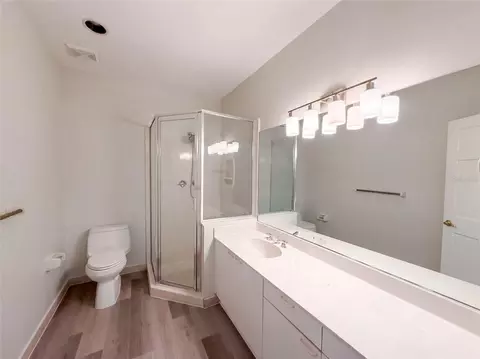 Bath - 24 Bay Pointe Dr, Ormond Beach, FL 32174 photo 3 of 5