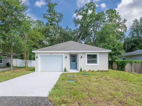 1233 3rd St, Orange City, FL 32763