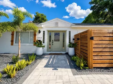 1604 Bryn Mawr St, Orlando, FL 32804