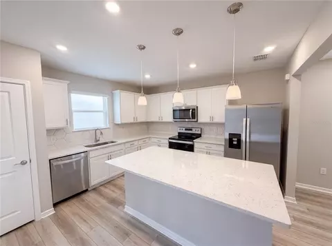Kitchen - 8332 SW 54th Loop, Ocala, FL 34481 photo 1 of 4
