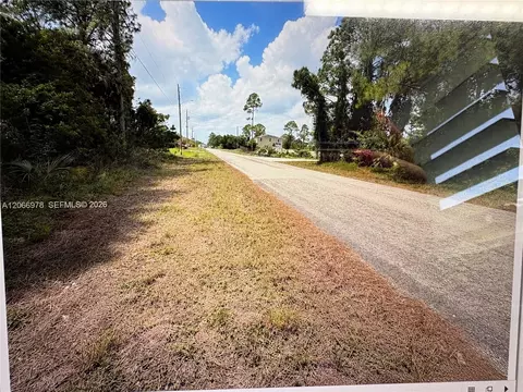 2312 Dodge St, Port Charlotte, FL 33948