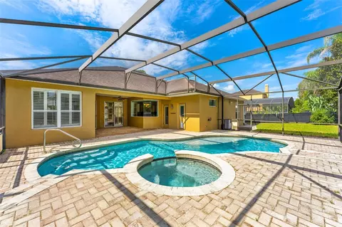 426 Palm Crest Ln, Lake Mary, FL 32746