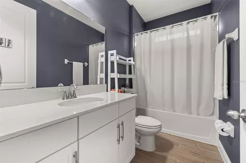 Bath - 8291 Procida Isle Ln, Windermere, FL 34786 photo 4 of 6