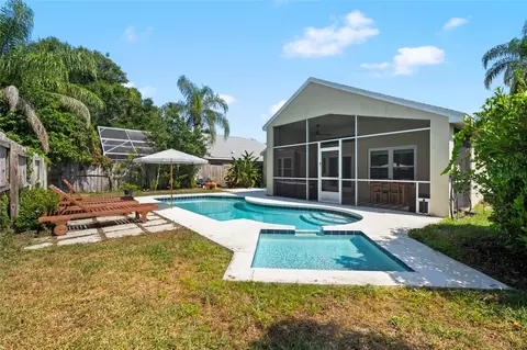 Exterior - 530 Bridge Creek Blvd, Ocoee, FL 34761 photo 5 of 8