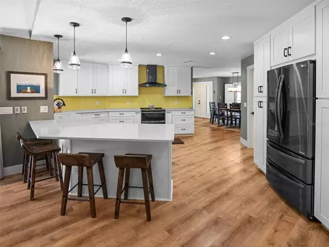 Kitchen - 5370 Whispering Pine Cir, Saint Cloud, FL 34771 photo 5 of 6