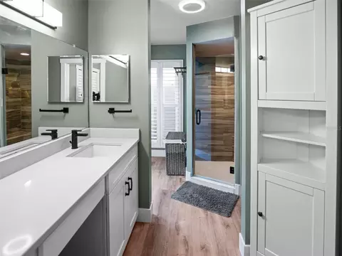 Bath - 5370 Whispering Pine Cir, Saint Cloud, FL 34771 photo 2 of 4