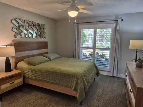 Bedroom - 5370 Whispering Pine Cir, Saint Cloud, FL 34771 photo 3 of 5