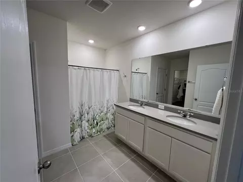 Bath - 4032 Grey Heron Loop, Bartow, FL 33830 photo 1 of 1