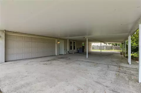 Exterior - 2504 Glenwood Dr, Edgewater, FL 32141 photo 10 of 10