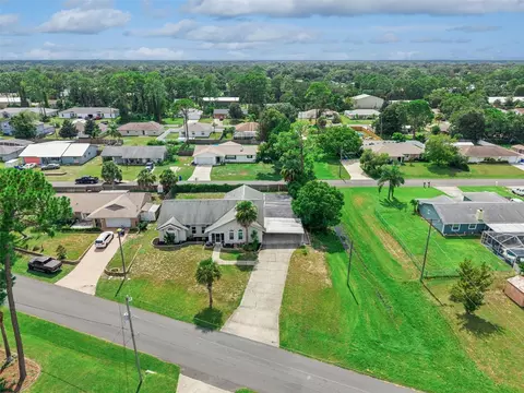 View/Area - 2504 Glenwood Dr, Edgewater, FL 32141 photo 4 of 7