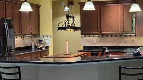 Kitchen - 5406 Sandy Shell Dr, Apollo Beach, FL 33572 photo 3 of 7
