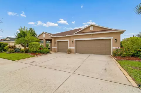 Exterior - 5406 Sandy Shell Dr, Apollo Beach, FL 33572 photo 2 of 6