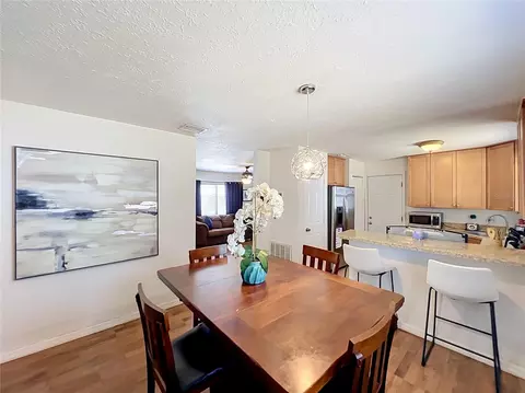 Dining - 23 E Hammon Dr, Apopka, FL 32703 photo 2 of 2