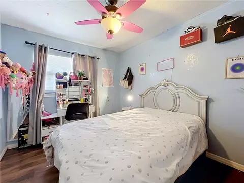 Bedroom - 23 E Hammon Dr, Apopka, FL 32703 photo 2 of 3
