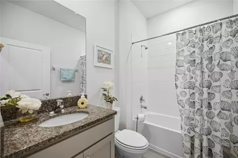 Bath - 6457 SW 89th Loop, Ocala, FL 34476 photo 3 of 3