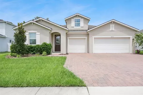 3472 Douglas Fir Dr, Apopka, FL 32703