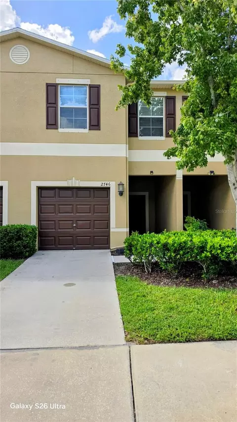2746 Hampton Green Ln, Brandon, FL 33511