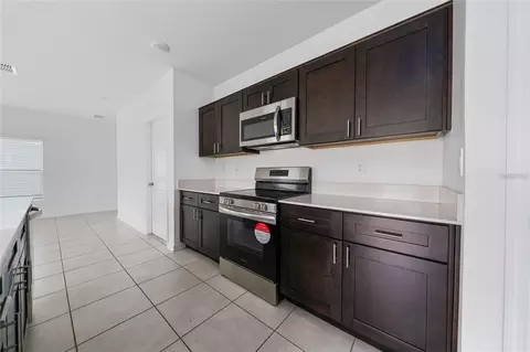 Kitchen - 1703 Foreman Rd, Eagle Lake, FL 33839 photo 2 of 2