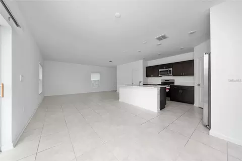 Living - 1703 Foreman Rd, Eagle Lake, FL 33839 photo 2 of 3