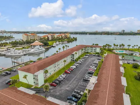 715 S Beach St #214D, Daytona Beach, FL 32114