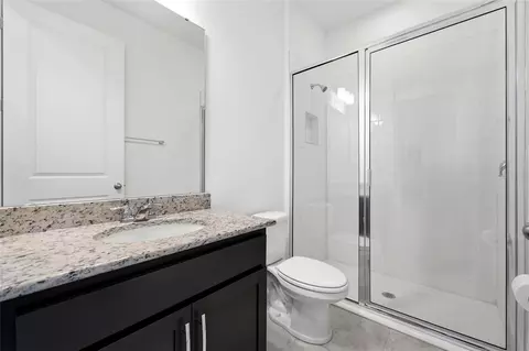Bath - 4767 Cragmere Loop, Clermont, FL 34711 photo 2 of 6
