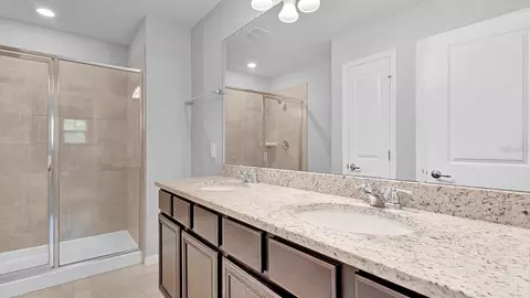 Bath - 5044 Walker St, Saint Cloud, FL 34771 photo 2 of 3