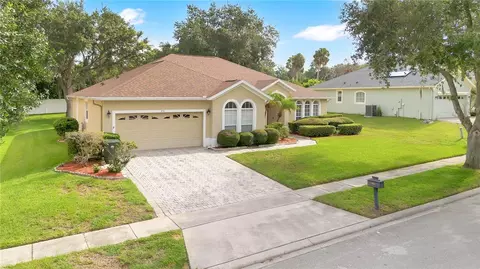 View/Area - 253 Beacon Pointe Dr, Ocoee, FL 34761 photo 1 of 9