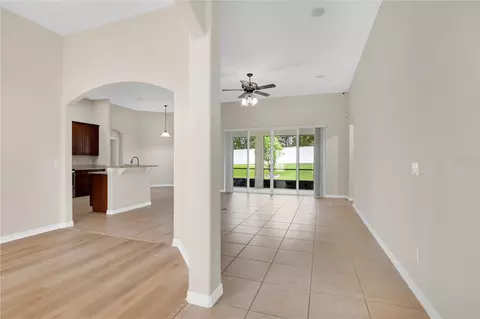 Living - 253 Beacon Pointe Dr, Ocoee, FL 34761 photo 1 of 8