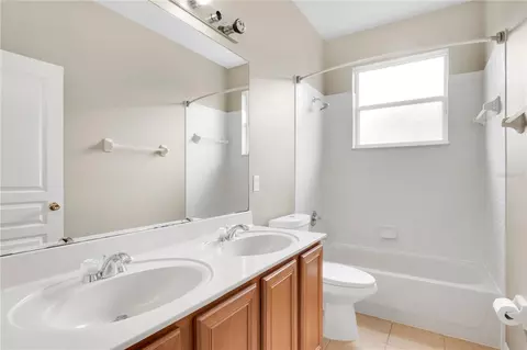 Bath - 253 Beacon Pointe Dr, Ocoee, FL 34761 photo 2 of 2