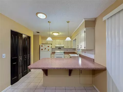 Kitchen - 2301 NE 32nd Pl, Ocala, FL 34479 photo 1 of 3