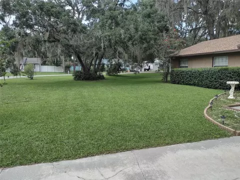 Exterior - 2301 NE 32nd Pl, Ocala, FL 34479 photo 7 of 15