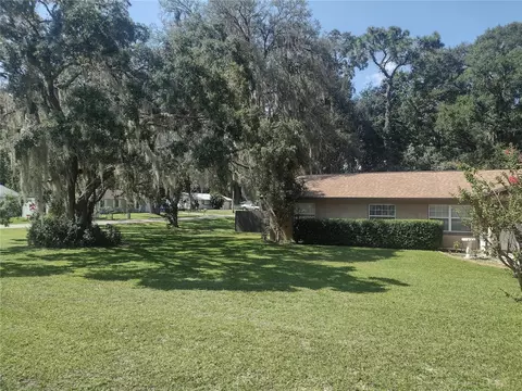 Exterior - 2301 NE 32nd Pl, Ocala, FL 34479 photo 8 of 15