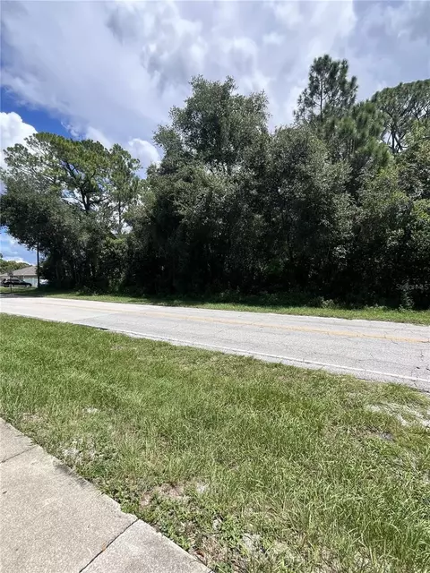 845 Lark Ct, Deltona, FL 32725