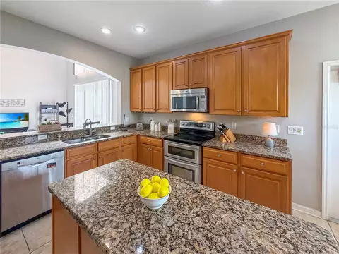 Kitchen - 10172 Windermere Chase Blvd, Gotha, FL 34734 photo 2 of 6