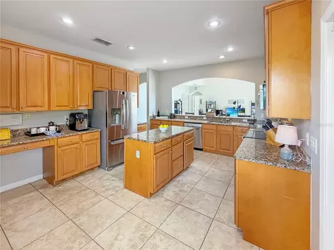 Kitchen - 10172 Windermere Chase Blvd, Gotha, FL 34734 photo 4 of 6