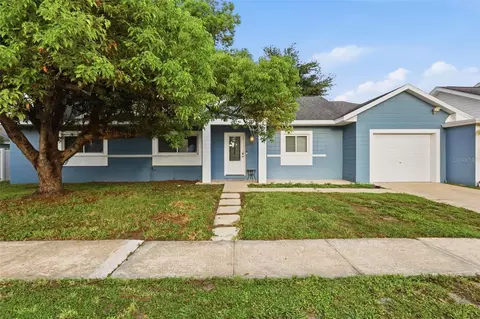 8405 Oak Bluff Dr, Orlando, FL 32827