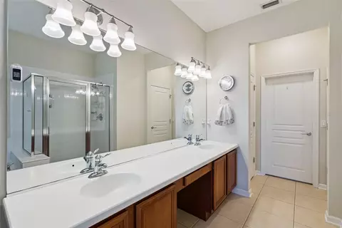 Bath - 13239 Jervey St, Windermere, FL 34786 photo 1 of 5