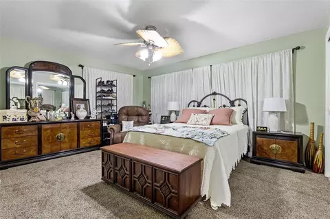 Bedroom - 22 Fairway Dr, Eustis, FL 32726 photo 3 of 3