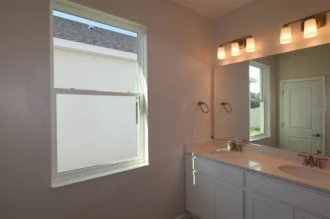 Bath - 2673 Great Heron Ave, Saint Cloud, FL 34773 photo 2 of 3