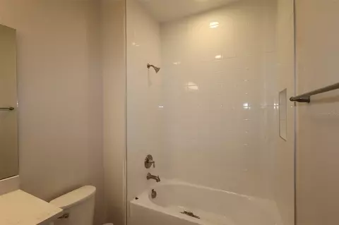 Bath - 2673 Great Heron Ave, Saint Cloud, FL 34773 photo 3 of 3