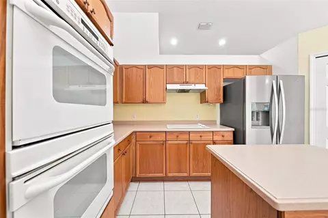 Kitchen - 30116 Apricot Way, Eustis, FL 32736 photo 2 of 3