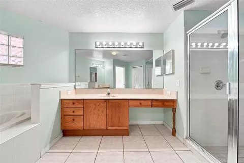 Bath - 30116 Apricot Way, Eustis, FL 32736 photo 2 of 4